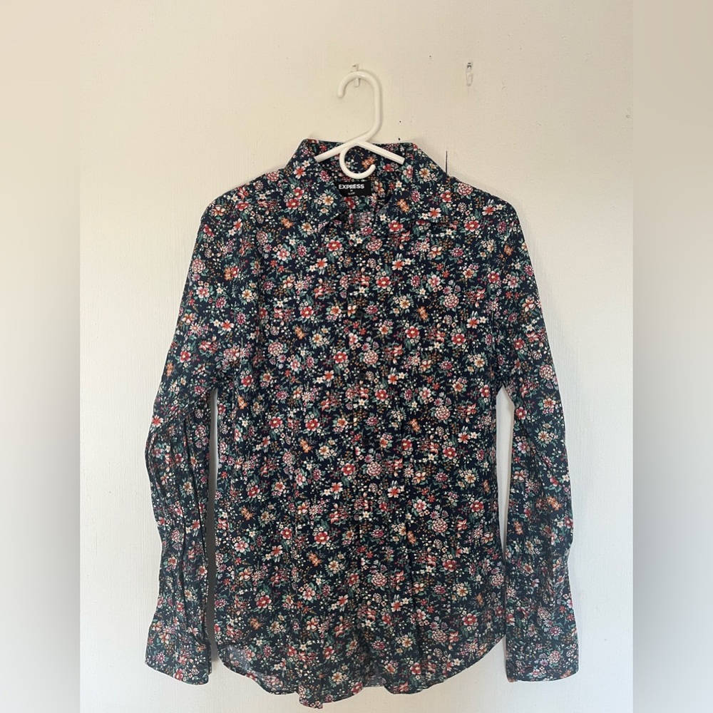 Floral Express Button down